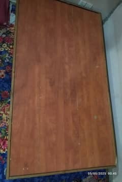 Wooden taakhat