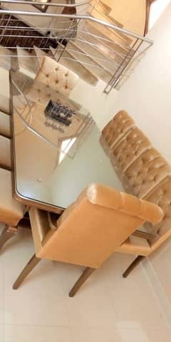 8 siter dining table