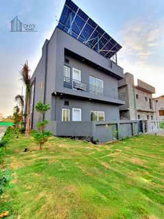 4 Side Open Corner House With 10Kv Solar Near Future World School