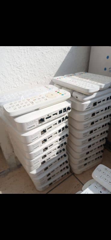 Etisalat android box 9 version with original remote 4