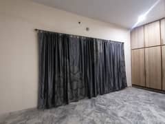 DHA 1 Kanal Beautiful Upper Portion For Rent In Phase 5