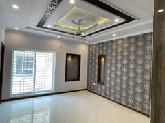 10 Marla House Available For Sale In Rafi Bock Sector E Bahria Town Lahore