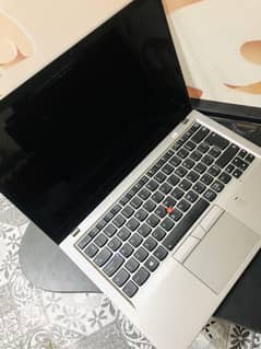 Lenovo X1 Carbon || i5 8th Gen