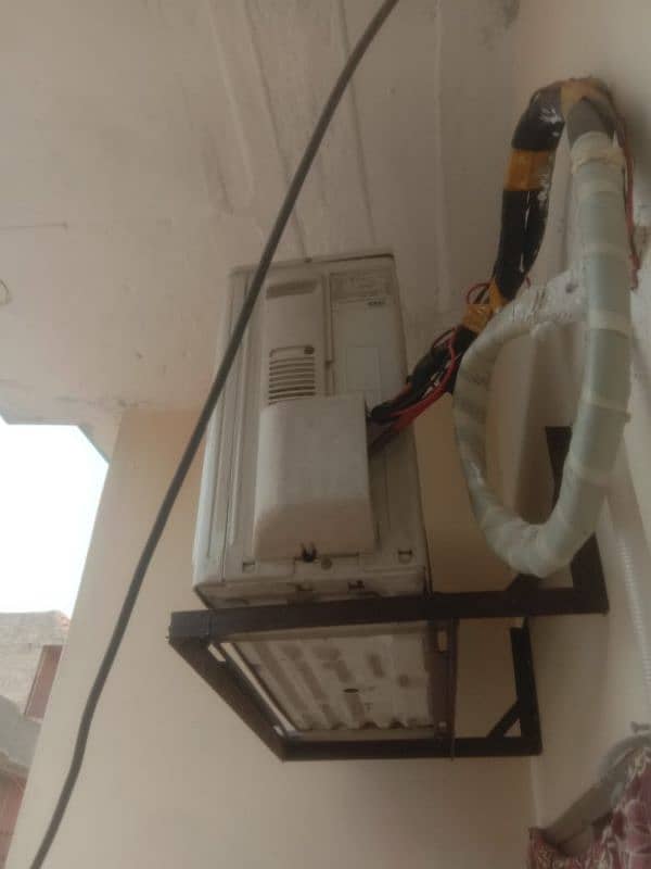 Gree Ac Brand new Condition 10