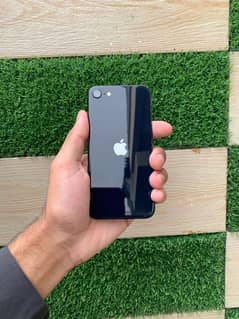 iphone SE 3 64gb