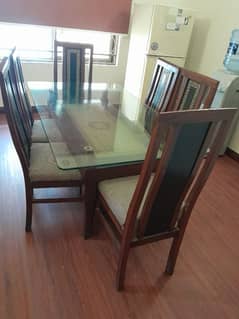Dining table size 35×59 inches with 6 chairs