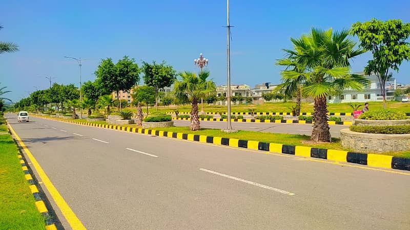 F. 17 T&T 35*70 PLOT FOR SALE ON GOOD LOCATION FIRST COME FIRST AVAIL THIS BIG OPERTUINTY 19