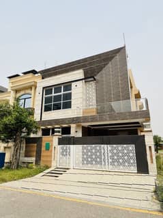08 Marla fully modern design house for sale in Bahria Nasheman.