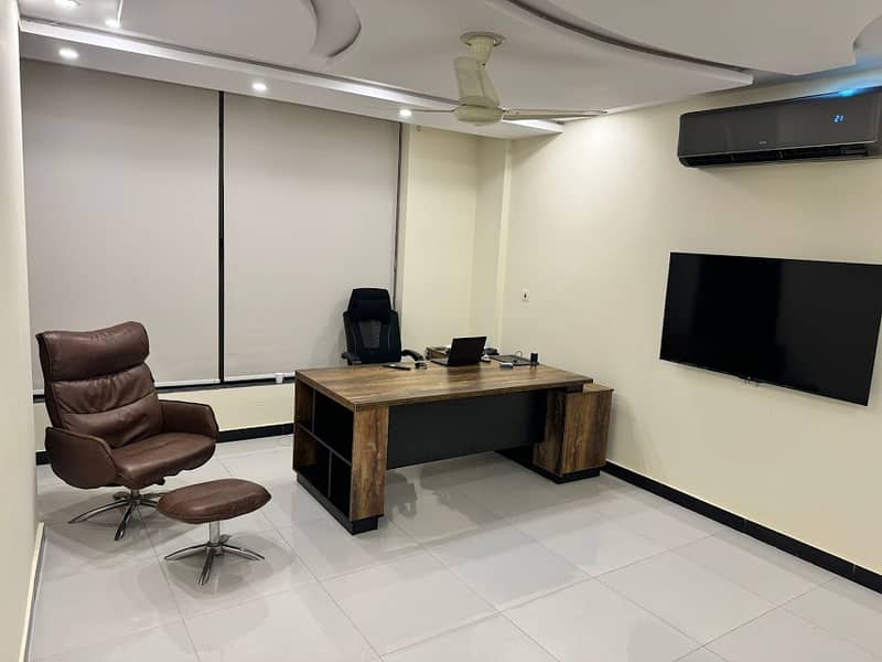 Executive Table/CEO Table/Executive Chair/Office Table 3