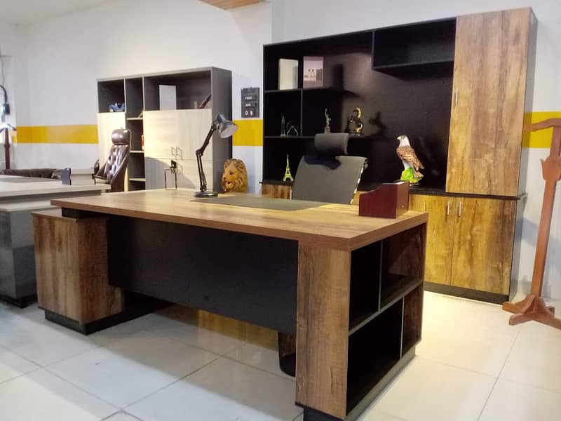 Executive Table/CEO Table/Executive Chair/Office Table 4