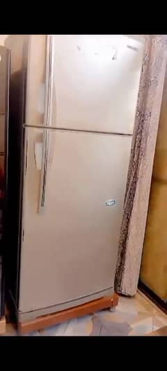 Hitachi refrigerator