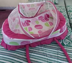 Infants sleeping Nest / Bed