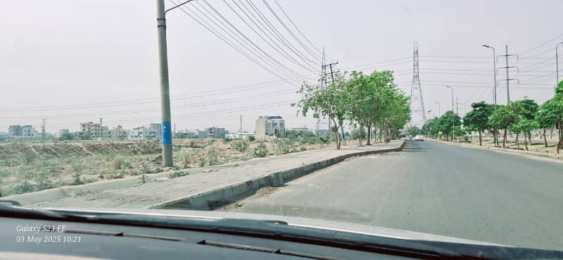On 60 Feet Road 10 Marla Corner Plot Near Park Mosque And Commercial Market For Sale In C Block LDA Avenue 1 Lahore 5