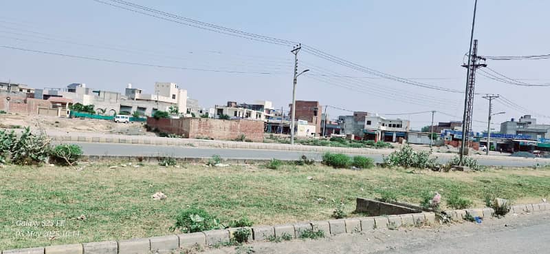 On 60 Feet Road 10 Marla Corner Plot Near Park Mosque And Commercial Market For Sale In C Block LDA Avenue 1 Lahore 20
