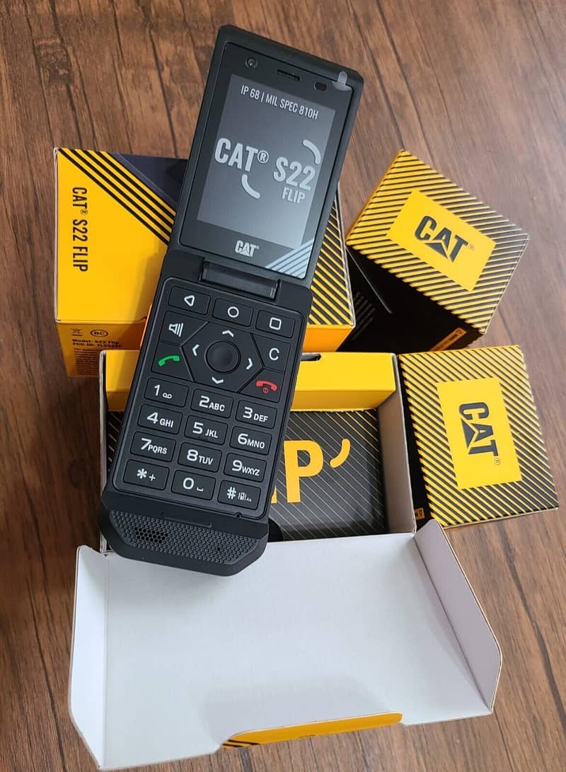 Cat S22 16gb 2GB RAM Rugged Flip Phone 1