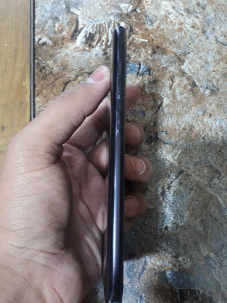 Samsung S8 non pta doted panel with line but smooth working 3