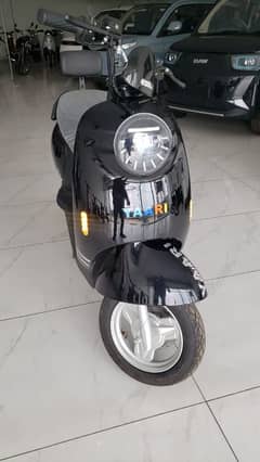 Electric Scooty | Electric Bikes|Electric scooter EV Bikes 2025 Zero M