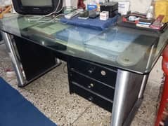 1 Table With Mirror 4 Chairs ( Leather )