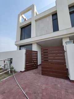 5 Marla House Prime Location Rent In Lake City