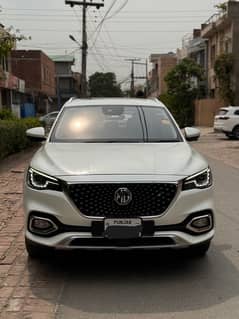 MG HS 2021