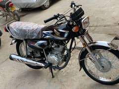HONDA125 2025BLACK COLOR LIKE A BRAND NEW