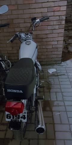 125