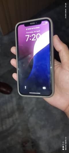 iPhone xr 64 health 79