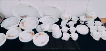 Dinner set orignal crystal