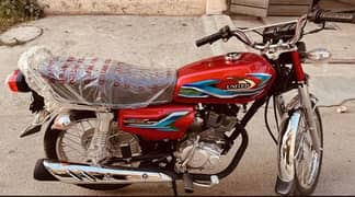 United 125