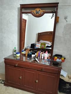 dressing table