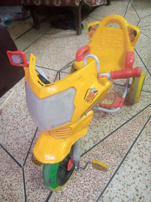 kids 3 tires cycle double seater front and back 3
