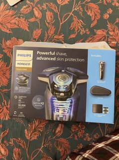 Phillips Norelco Shaver 6900