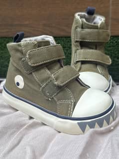 zubaida’s Gap boy shoes