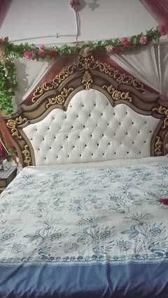 Bed,Side tables and dressing set
