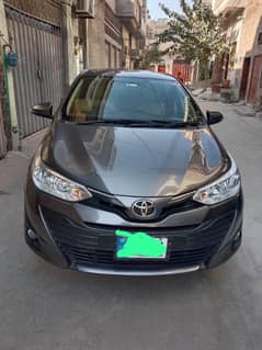 Toyota Yaris 1.3 cvti ativ