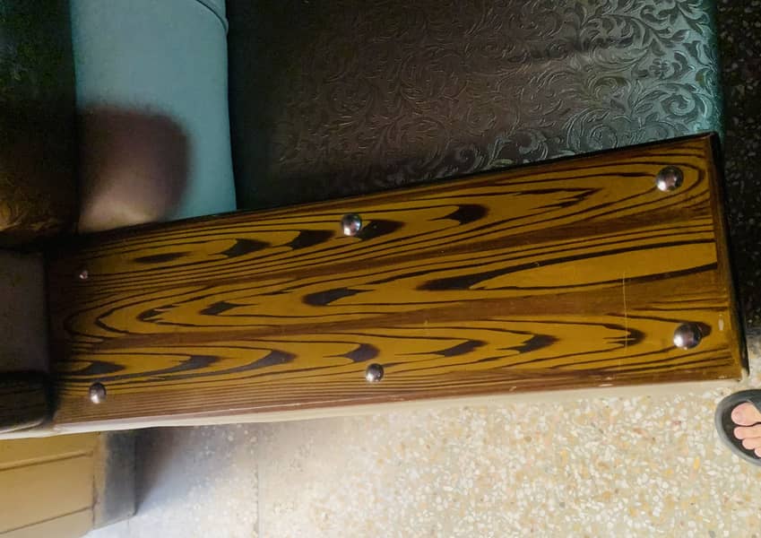 complete sofa set with good condition 6