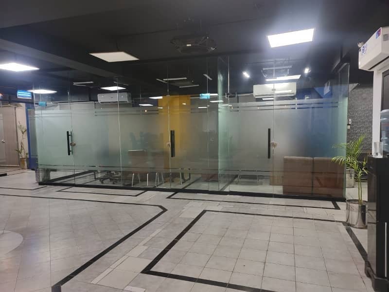 Elegant 3,000 Sq Ft Office Space for Rent in Gulberg Perfect for IT & Corporate Use 3