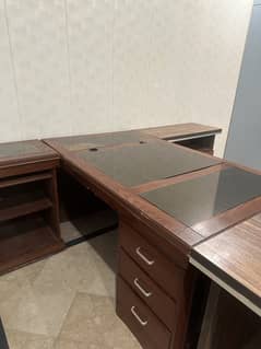 Office Table for sale in good condition