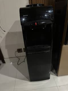 Orient water dispenser