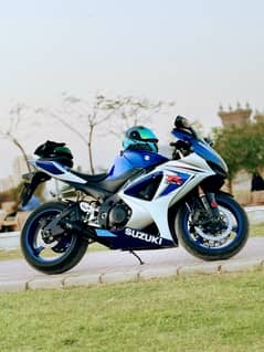 Suzuki GSX-R1000 | Model 2008 | Suzuki GSX In Bikes | Total Genuine