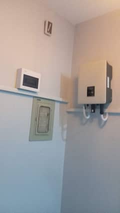 Complete hybrid solar system with Netmetring