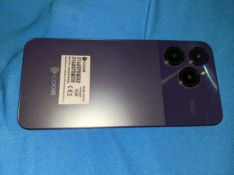 Dcode sigl4 for sale 4/128 only 2 month use 7