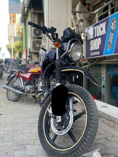YBR 125 model 2016