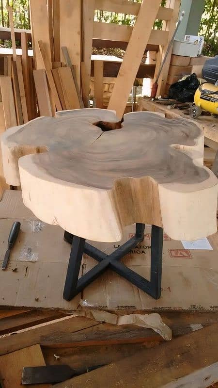 epoxy center table. Delivery all Pakistan can send. contact03328709877 6