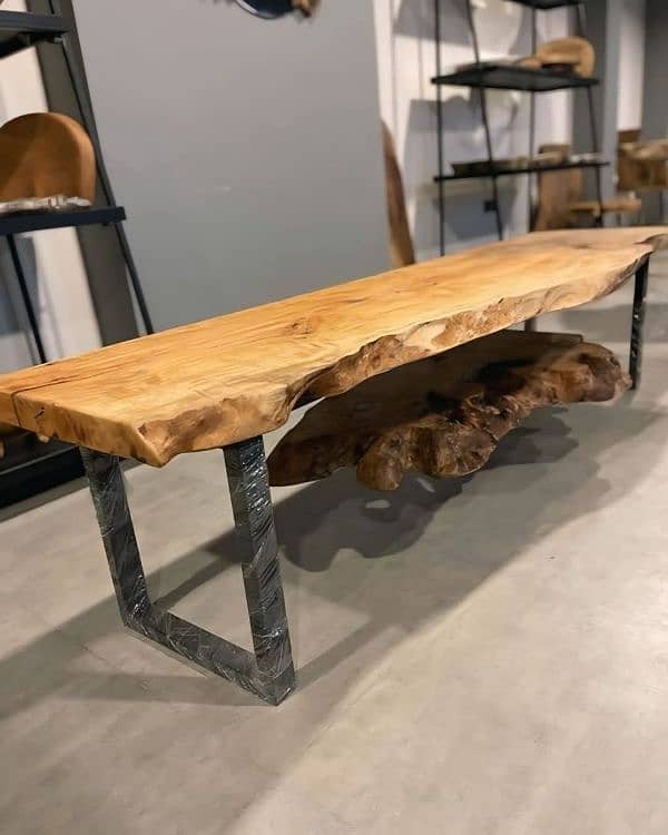 epoxy center table. Delivery all Pakistan can send. contact03328709877 9