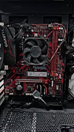 Gigabyte B450M Gaming motherboard with Ryzen 5 2600