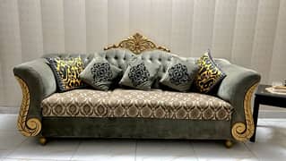 Crown Sofa