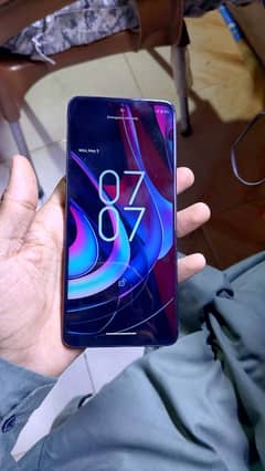 Moto Edge 2021
