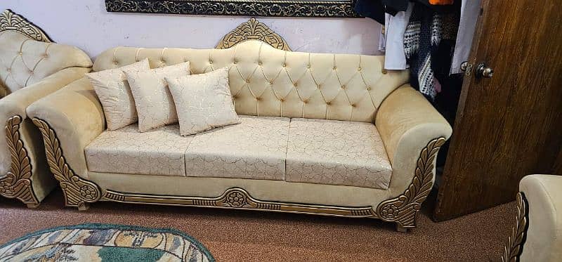 6 seater sofa L shape sofa available in 10/10 condition 18