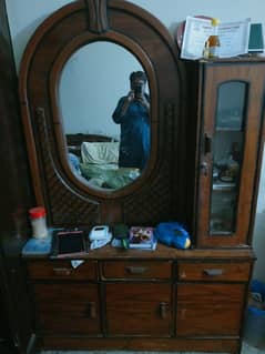 dressing table